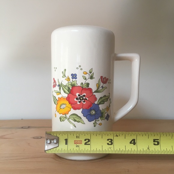 Provincial Home Concepts Stoneware Shaker - Picture 3 of 4